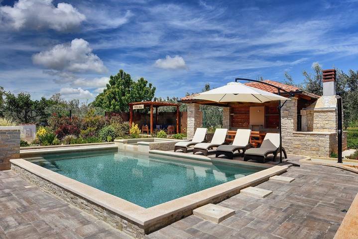 Finca für 8 Personen, mit Garten und Terrasse sowie Pool in Istrien - 2