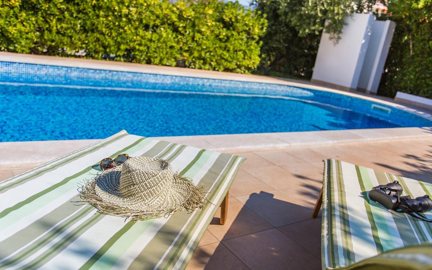 Ganze Ferienwohnung, Apartment Zeljko- mit Pool, 200m vom Meer in Silo (Krk), Krk