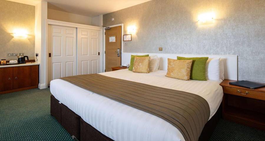 Hôtel pour 10 personnes, avec piscine ainsi que jacuzzi et terrasse dans Jersey - 4