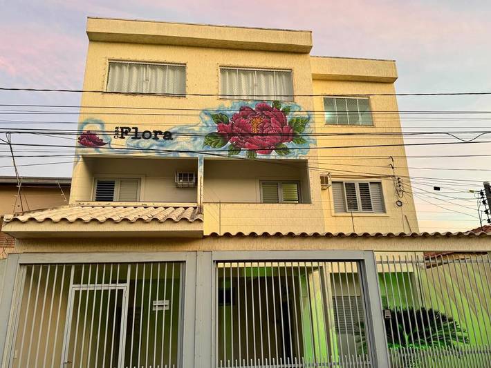 Casas e apartamentos de temporada para 4 pessoas, com jardim e vista e ainda balcão, com animais de estimação em Barra do Garças