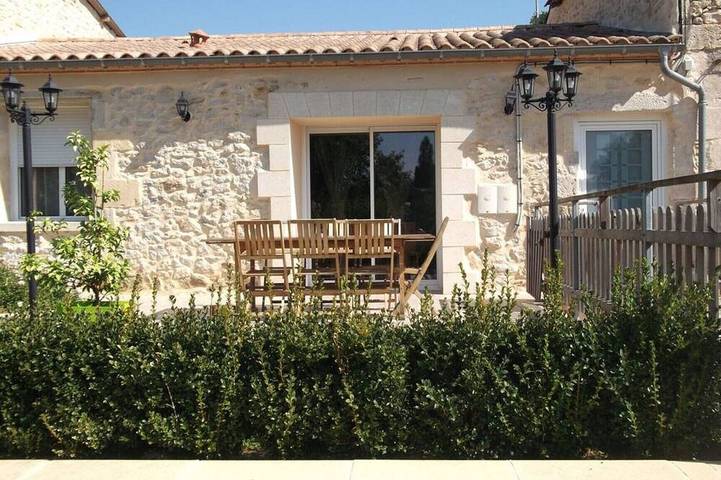 Gîte pour 4 personnes, avec terrasse et jardin à Cantois