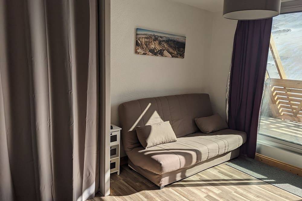 Appartement entier, Piau Engaly studio 5 places terrasse sud, face pistes in Piau-Engaly, Aragnouet