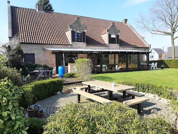 Location de vacances pour 12 personnes, avec Terrasse ainsi que Jardin et Vue à Dessel