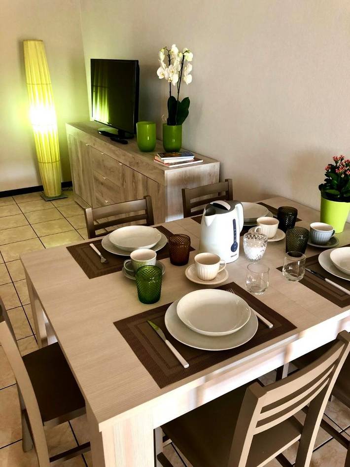 Appartamento per 6 persone, con Balcone e Terrazza nonché Giardino e Panorama a Pescantina