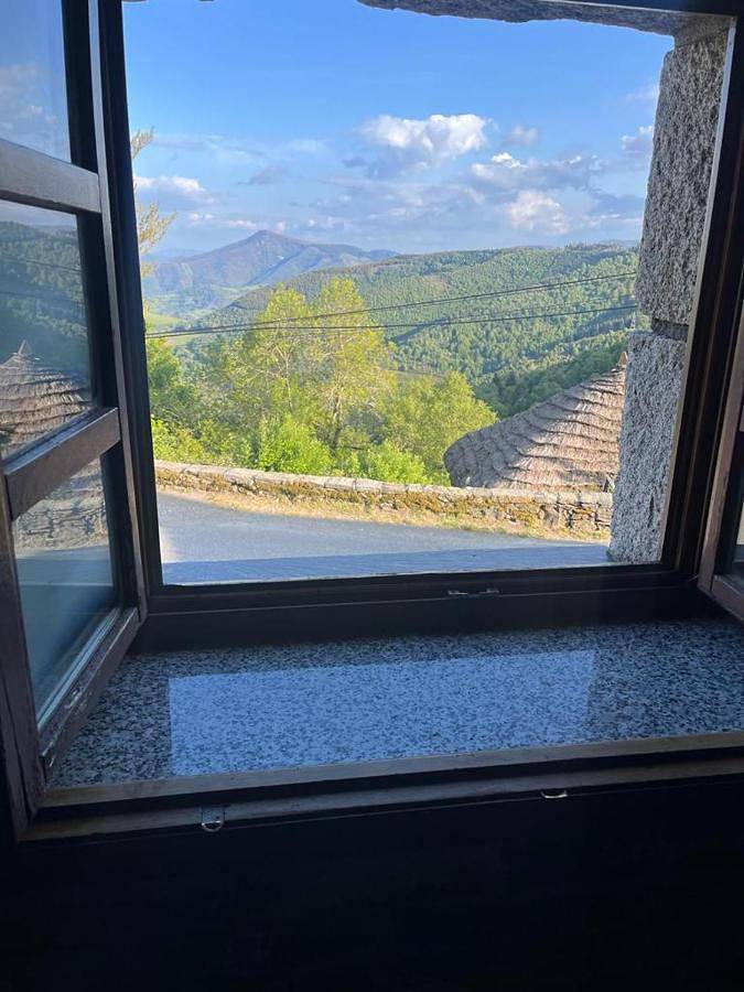 Casa rural para 3 personas, con Terraza además de Jardín y Vistas en Ancares