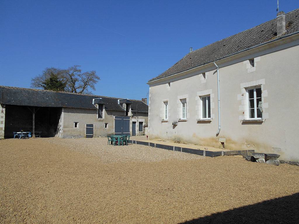 La Ferme des Deux Ifs : Gîte 3 étoiles - 12 pers in Rilly-sur-Vienne, Parc naturel régional Loire-Anjou-Touraine
