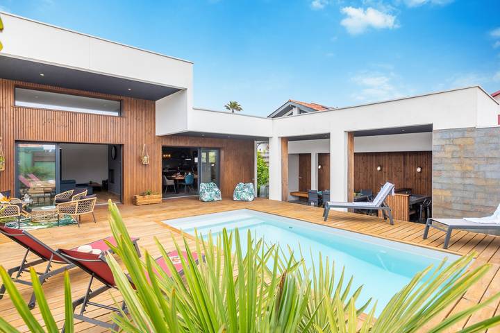 Villa pour 6 personnes, avec piscine ainsi que terrasse et jardin à Anglet