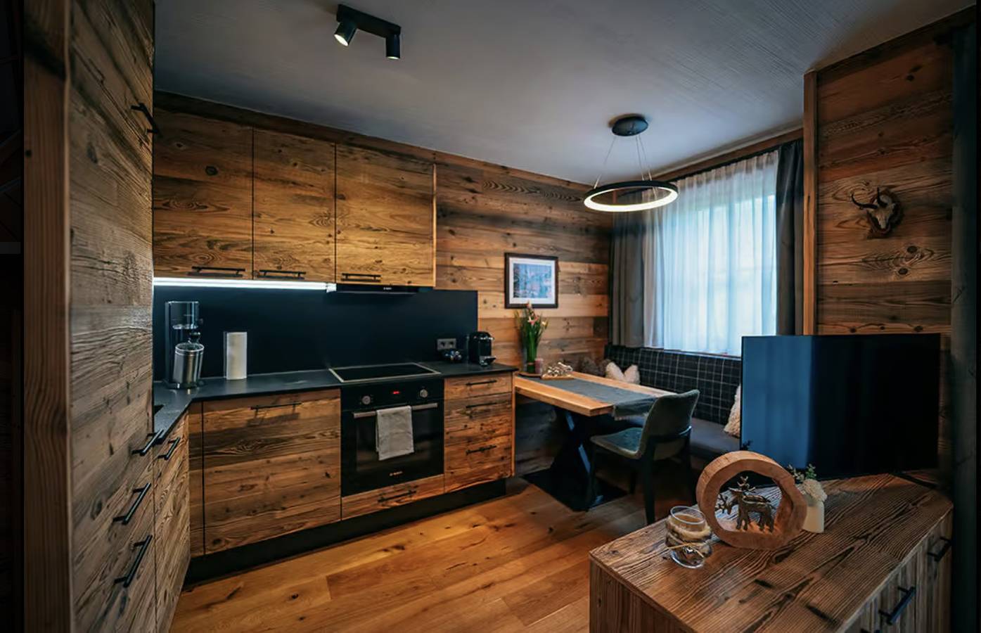 Ganze Wohnung, Steinbock Suite am Tor zum Karwendel in Scharnitz, Innsbruck und Umgebung