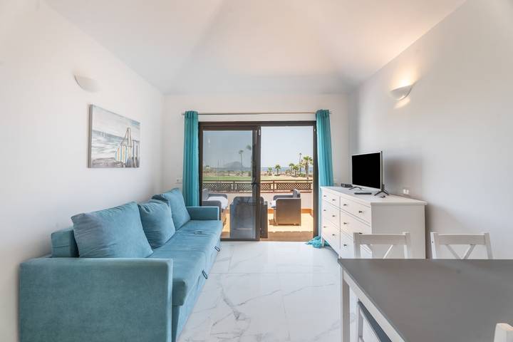 Hel lägenhet, Vacation Apartment 'Leo Frente & Amarilla Golf' with Sea View, Shared Pool and Wi-Fi in Amarilla Golf, San Miguel de Abona