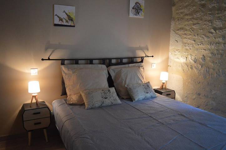 Location de vacances pour 11 personnes, avec jardin ainsi que piscine et vue, animaux acceptés à Courbiac - 4