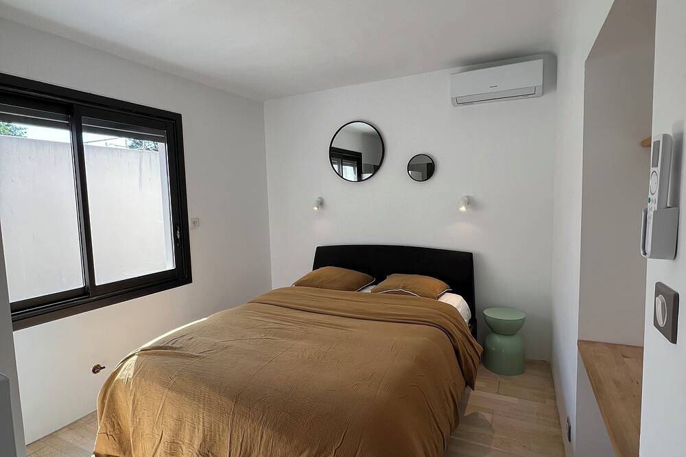 Luxury villa for rent in Balaruc les Bains in Balaruc-les-Bains, Côte d'Améthyste