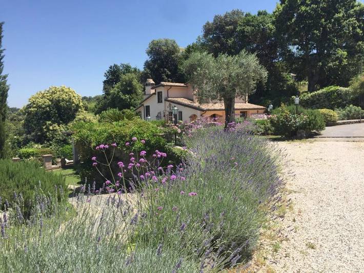 Casa vacanza per 5 persone, con Terrazza e Giardino nonché Piscina e Panorama a Campagnano di Roma