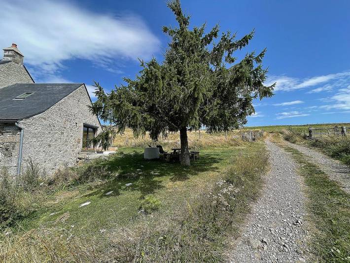 Maison de vacances pour 3 personnes, avec Terrasse ainsi que Jardin et Vue dans Cascade du Deroc