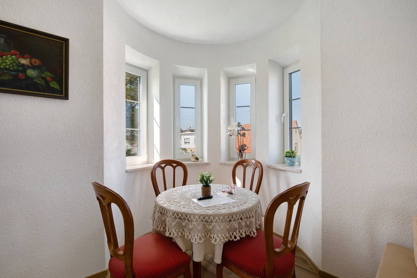 Ganze Wohnung, Ferienwohnung 'Romantika - Fewo Og Rechts' mit Gemeinschaftsgarten, Balkon und Wi-Fi in Ichenhausen, Bayerisch Schwaben