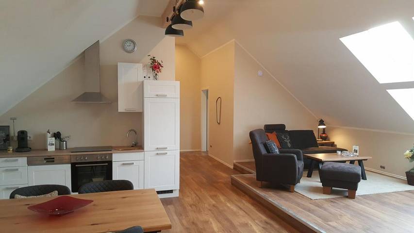 Hotel für 4 Personen, mit Garten und Seeblick sowie Ausblick und Sauna, mit Haustier in Schalkenmehren - 3