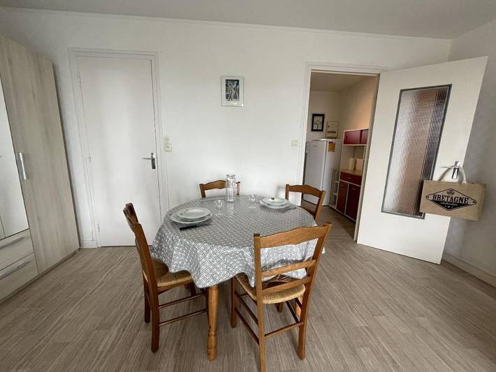 Gîte pour 2 personnes, avec terrasse dans Plage Saint Luc Roscoff - 4