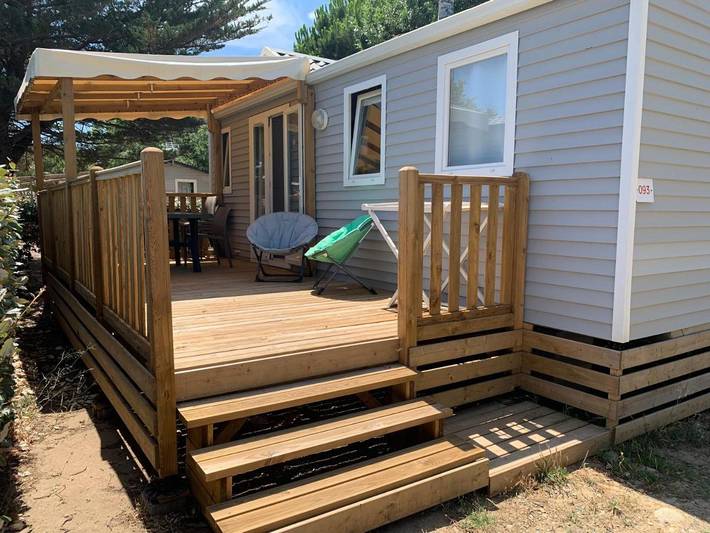 Camping pour 4 personnes, avec bassin pour enfant et piscine ainsi que vue et jardin à Port-la-Nouvelle - 3