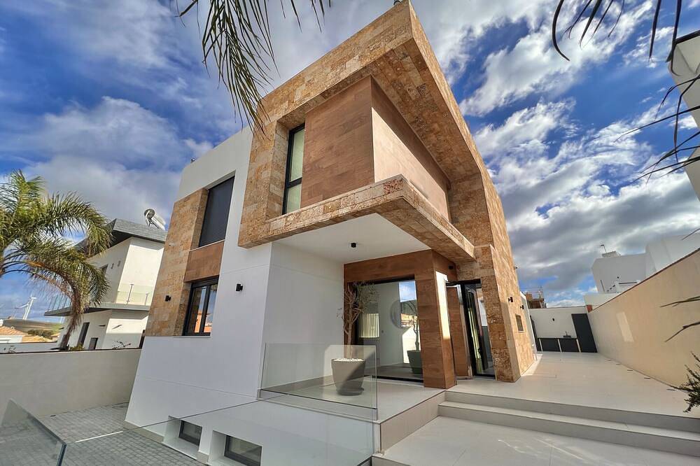 Villa mit privatem Pool ein paar Meter vom Strand entfernt. in Zahara de los Atunes, Tarifa