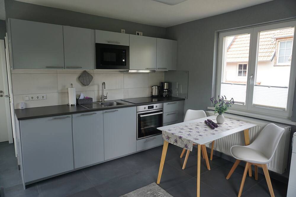 Ganze Wohnung, 2 Zimmer-Ferienwohnung \"La Corneille\" in Caputh-Schwielowsee in Caputh, Schwielowsee