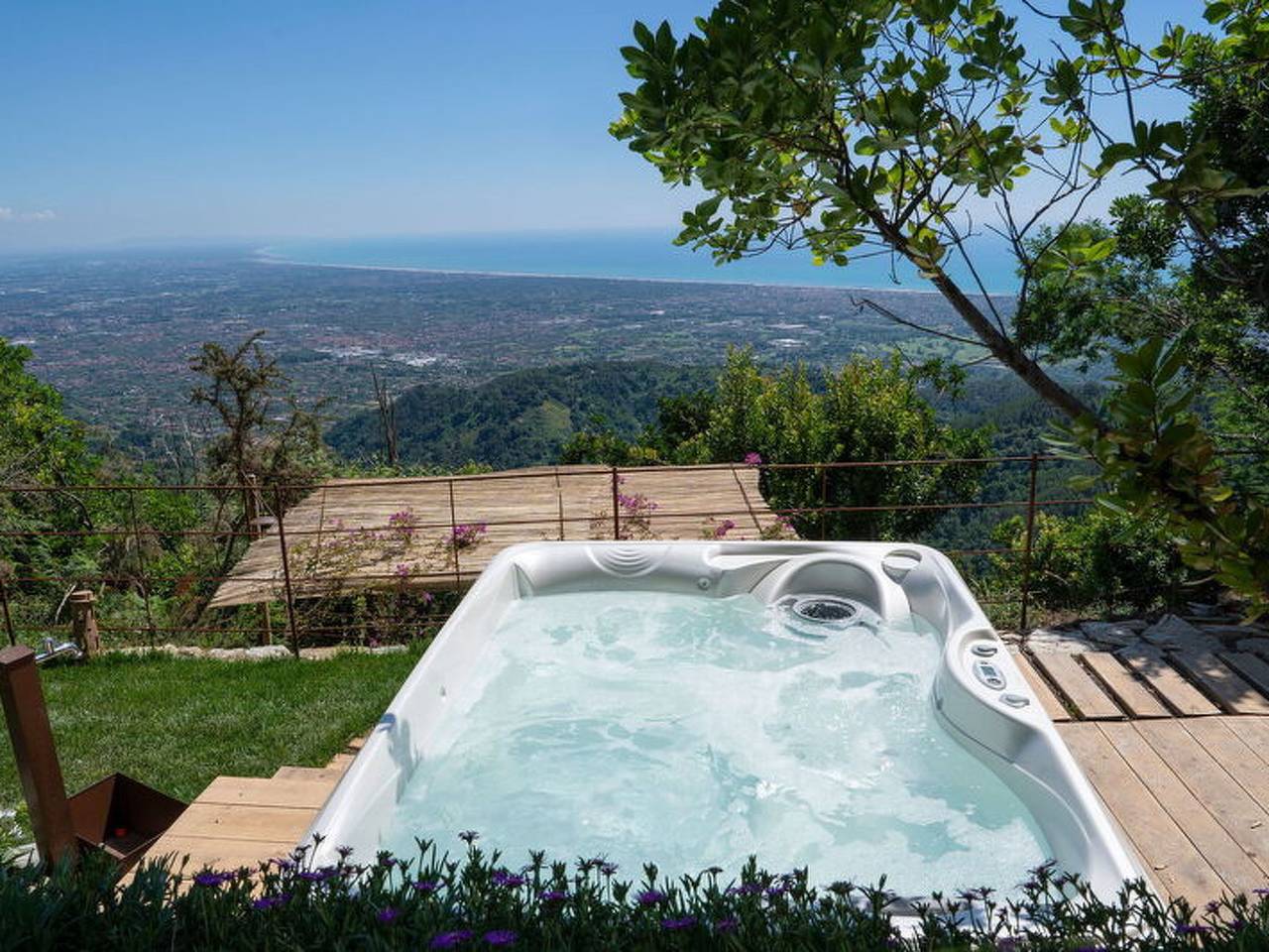 La Casa Sul Forte in Seravezza, Italienische Riviera