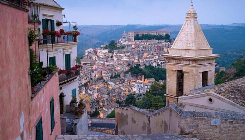 Luciano e Concetta in Ragusa, Provincia di Ragusa