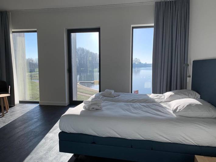 Hôtel pour 3 personnes, avec sauna et vue sur le lac ainsi que vue et jardin, animaux acceptés à Zuienkerke - 2
