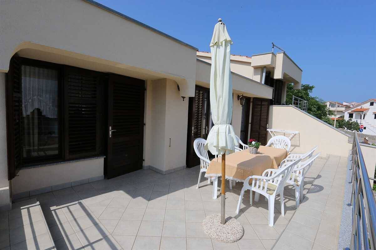 Ganze Wohnung, Ferienwohnung Drpić I. (10032-A1) in Silo (Krk), Krk