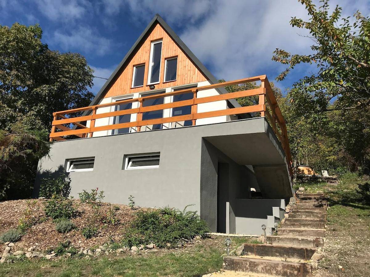 Panorama Wooden Cabin - Hot Tub in Szentendre, Park Narodowy Duna Ipoly