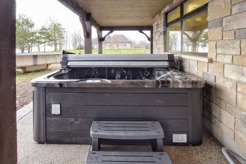 Cottage for 12 Guests in Haldimand County, Picture 4