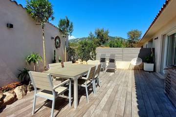 Gîte pour 6 personnes, avec jardin et terrasse dans Sainte-Lucie de Porto-Vecchio