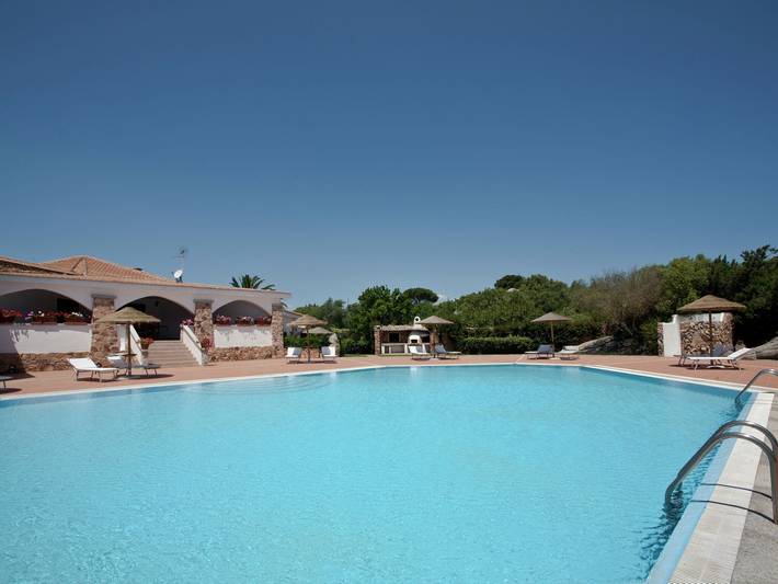 Casa sulla spiaggia per 6 persone, adatto a famiglie con bambini in Sardegna