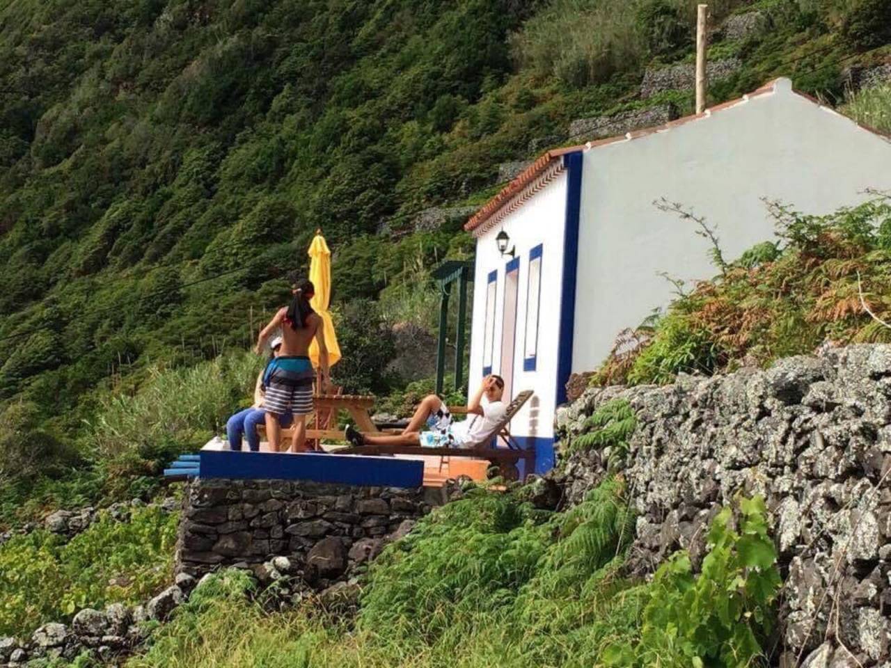 Holiday Home 'Casa Da Fajãnzinha' with Sea View, Private Terrace and Wi-Fi in Santa Bárbara (Vila do Porto), Santa Maria øya