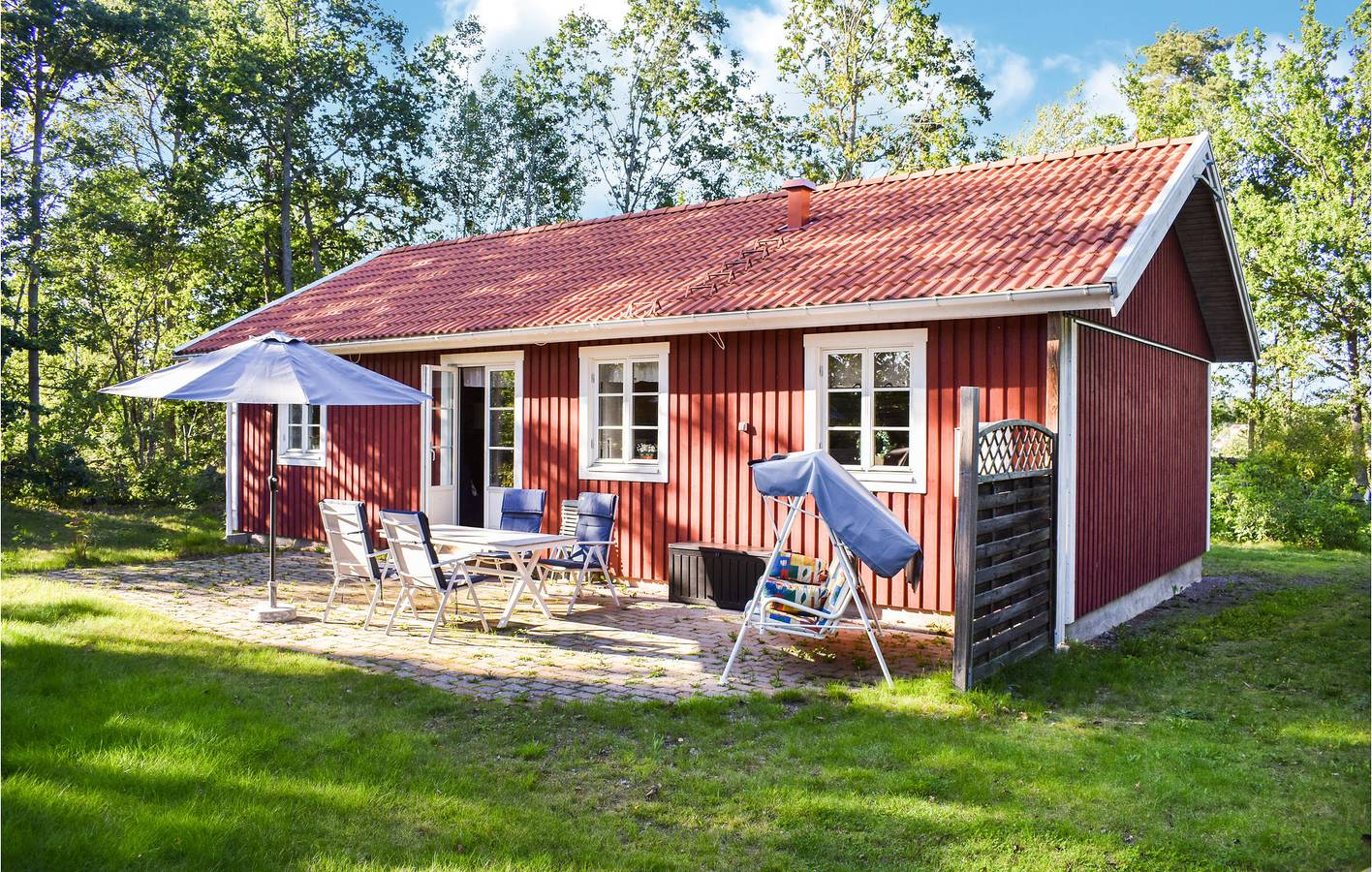 Hus för 6 Personer med trädgård in Mönsterås och omgivningar
