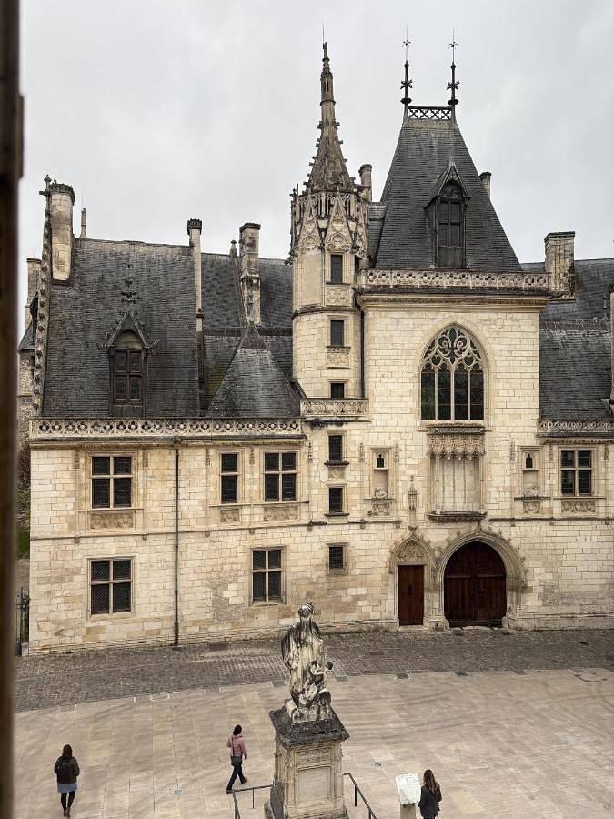 Gîte pour 4 personnes dans Musee Du Berry Bourges - 2