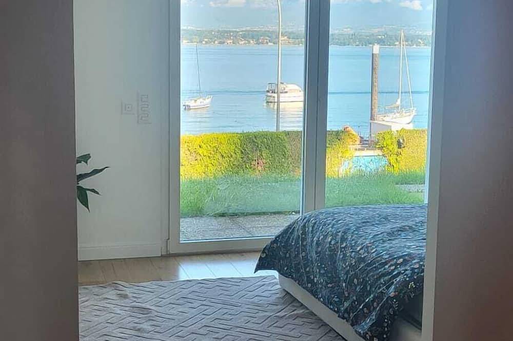4-bedroom Villa in Cologny Geneva with Lake View in Cologny, Genfer See