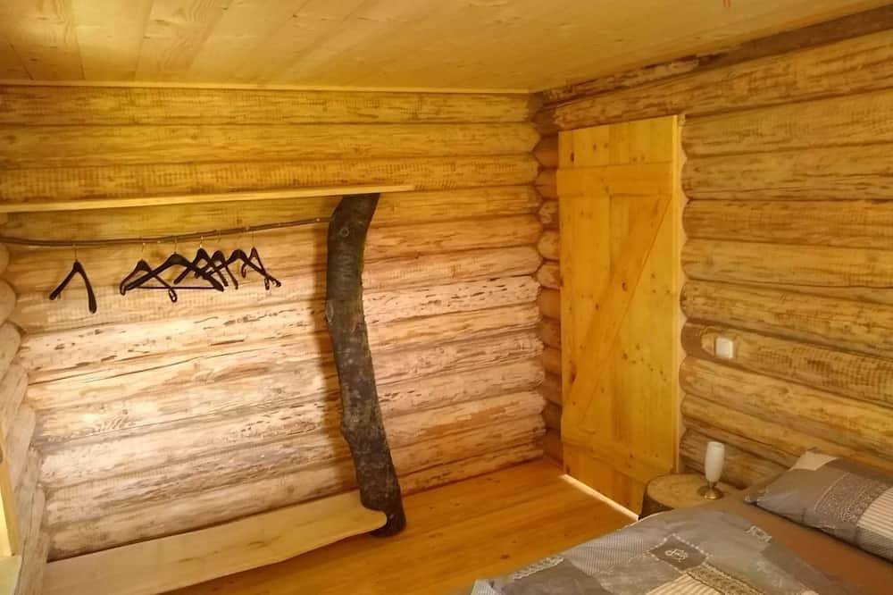 Ganze Wohnung, Uriges Hüttenappartement am Reiterhof in Grattersdorf, Vorderer Bayerischer Wald