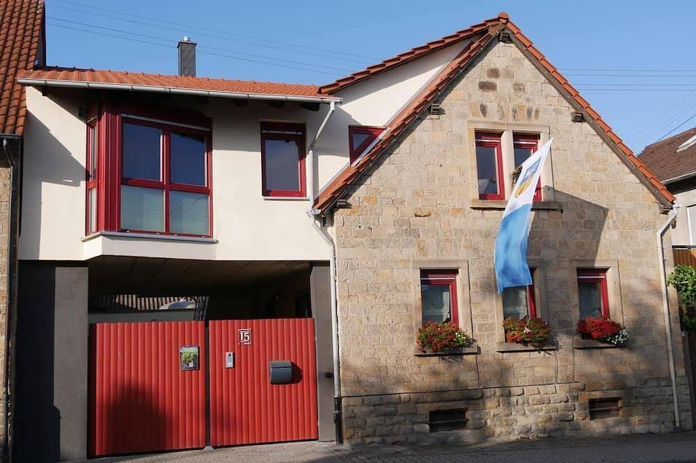 Ganze Wohnung, Haus Vinea - Ferienwohnung - Appartement/Fewo, Dusche, Wc, Nichtraucher in Kallstadt, Pfälzer Rheinebene