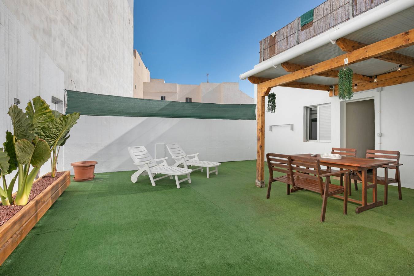 Entire apartment, Vacation Apartment 'Casa Taknara 1' with Private Terrace and Wi-Fi in El Sobradillo, Santa Cruz de Tenerife