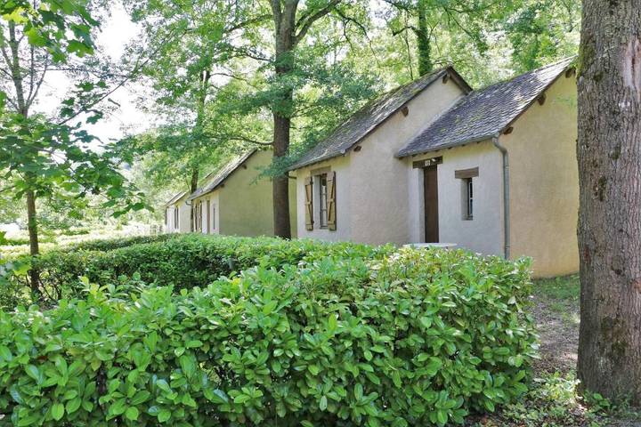 Location de vacances pour 4 personnes, avec balcon ainsi que bassin pour enfant et piscine à Najac - 4