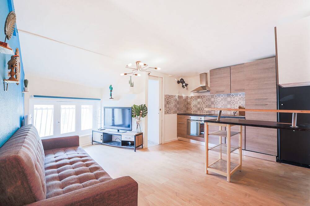 Apartamento entero, Amplio nido acogedor en el Centre Royat in Royat, Parque Natural Regional Volcans d'Auvergne