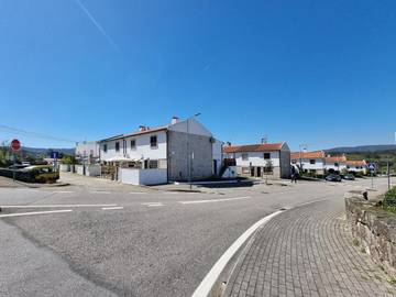 Location de vacances pour 6 personnes, avec vue et jardin, animaux acceptés à Vila Nova de Cerveira