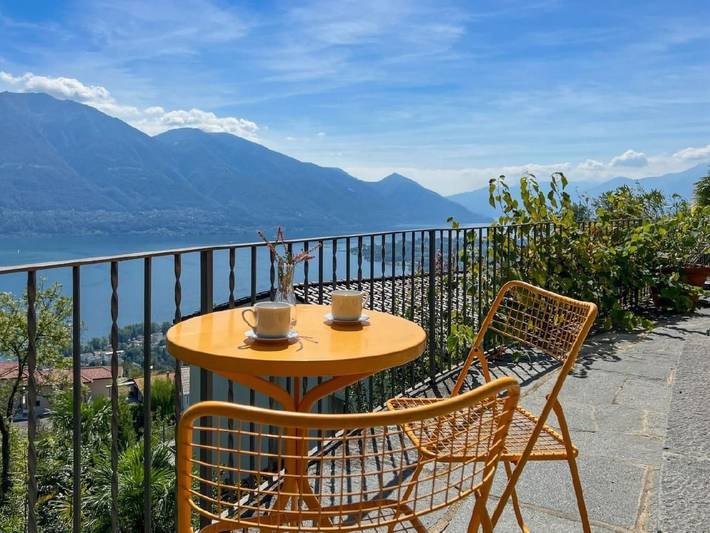 Ferienwohnung für 4 Personen, mit Terrasse in Brione sopra Minusio