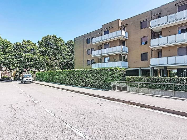 Apartamento para 8 personas, con Terraza y Jardín en Riva del Garda