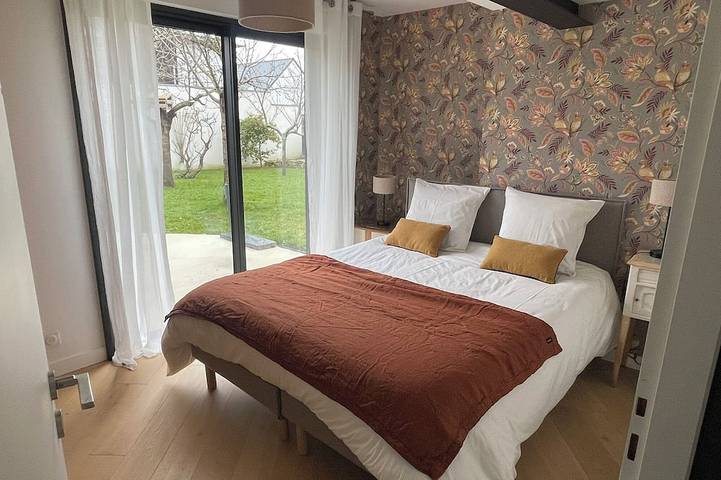 Ganze Wohnung, Neue 80 m² Wohnung mit Garten, ruhig, fußläufig zum Hafen, Stadien und Geschäften in Vannes, Côte des Mégalithes