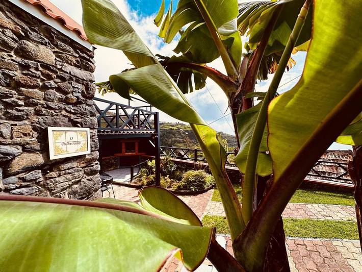 Casa de férias para 2 pessoas, com Varanda e Terraço e ainda Jardim and Vista em Calheta