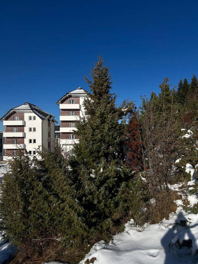 Appart’hôtel pour 4 personnes, avec vue et terrasse - 1