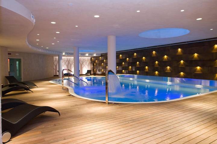 Hôtel pour 2 personnes, avec Balcon et Terrasse ainsi que Jacuzzi et Jardin dans Lurisia