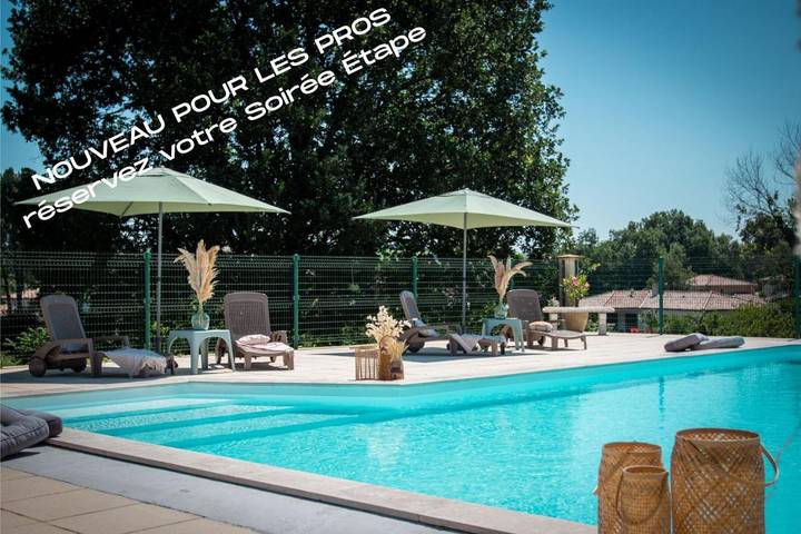 Chambre d’hôte pour 2 personnes, avec Terrasse et Jardin ainsi que Piscine et Vue