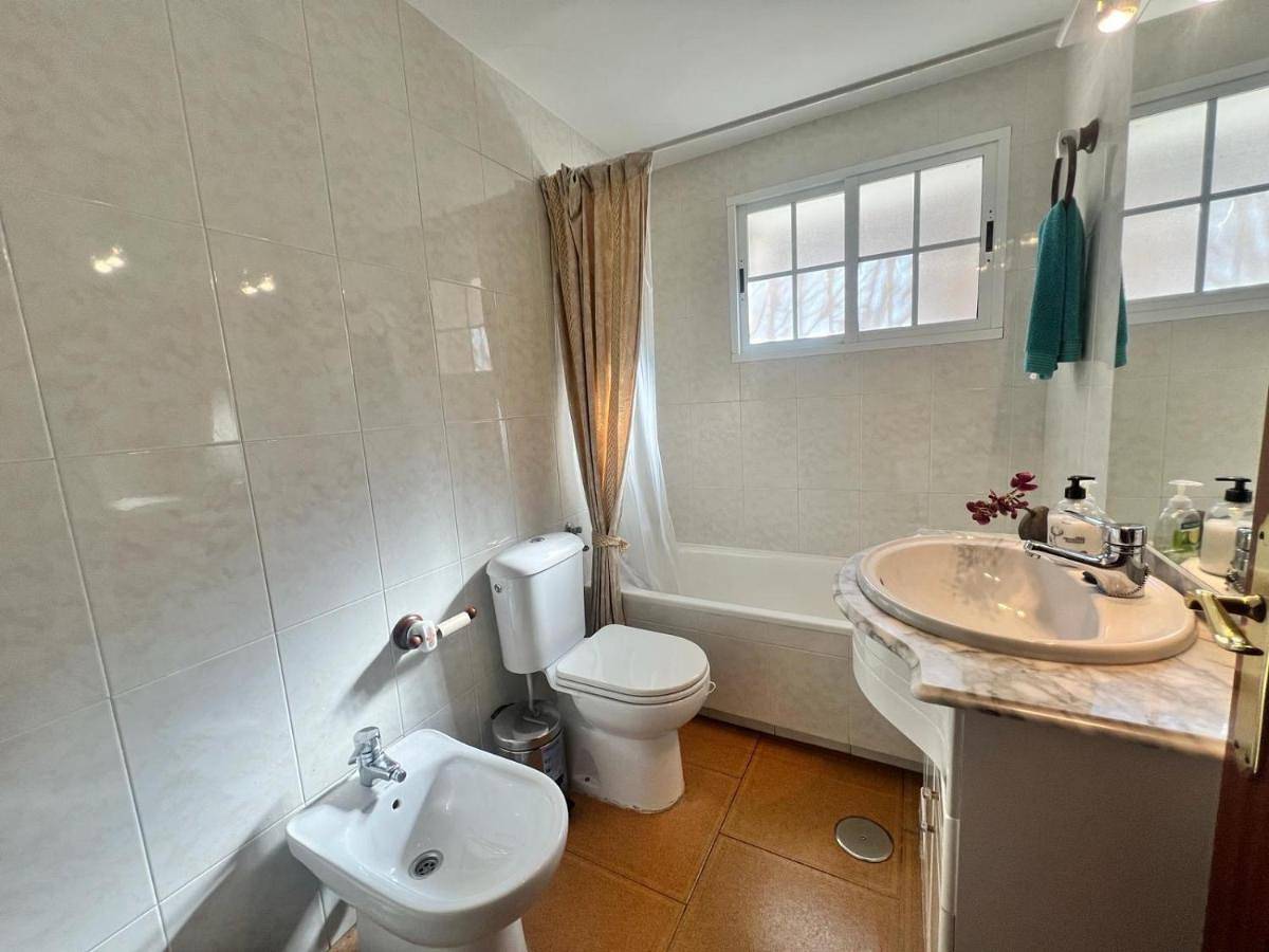 Four-Bedroom House in Becerril de la Sierra, Área Metropolitana de Madrid