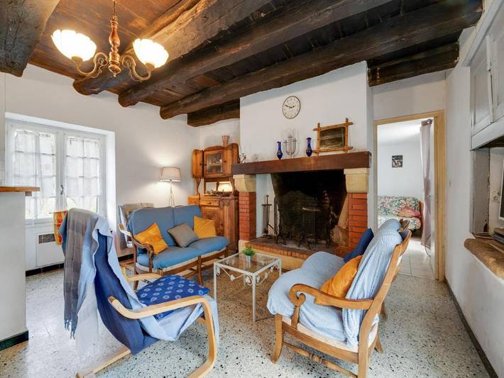 Location de vacances pour 7 personnes, avec terrasse ainsi que vue sur le lac et jardin à Cendrieux - 2